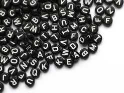 200 perles rondes en plastique - lettres alphabet - noir et blanc - 7 mm