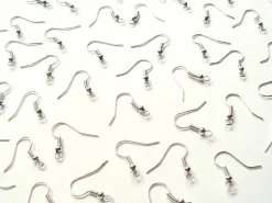 10 paires de boucles d'oreilles - couleur argent clair