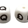 1 perle carré 12 mm en silicone - Lettre Q