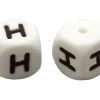 1 perle carré 12 mm en silicone - Lettre H