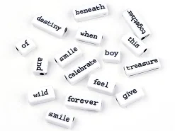 50 perles en plastique - mots - noir et blanc