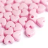 50 perles en plastique - cœur rose