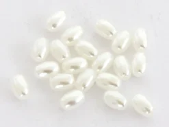20 perles en plastique imitation perles de culture - forme grain de riz - 8 x 6 mm