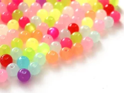 100 perles en plastique rondes 6 mm - multicolores