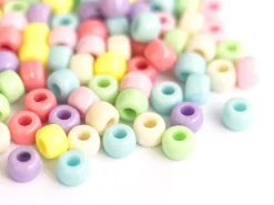 100 perles en plastiques pour enfants - Pastel - 9x6 mm