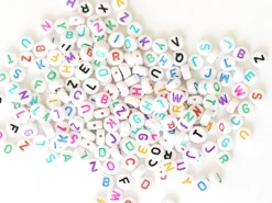 200 perles lettres alphabet rondes multicolores