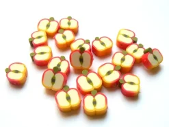 20 perles pommes en pâte fimo - modelage