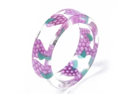 Bague en résine époxy transparente - Raisin
