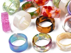 Bague en résine transparente effet écaillé - Couleur aléatoire