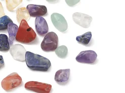 Boîte de 7 styles de perles précieuses naturelles
