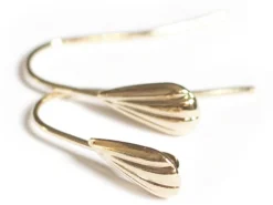 Boucles d'oreilles pendantes avec coquillage - laiton doré à l'or fin 16K