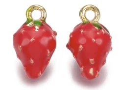 Breloque fraise émaillée en laiton doré à l’or fin