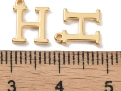 Breloque lettre H en laiton plaqué or 18 K