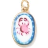 Breloque ovale motif crabe imprimée - laiton doré