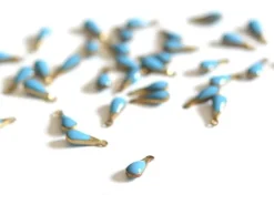 Breloque petite goutte émaillée - bleu turquoise