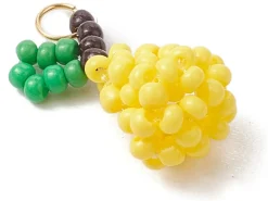 Breloque poire en perles de verre