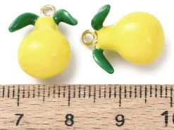 Breloque poire jaune émaillée - doré