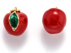 Breloque pomme émaillée en laiton doré à l’or fin