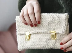 KIT DIY MERCERIE - Ma pochette tricotée