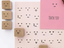 Lot de 12 tampons expressions de visage