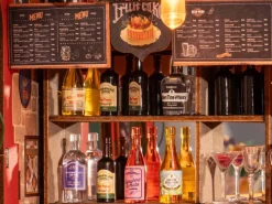 Maquette Bar & Dining traditionnel - Robotime