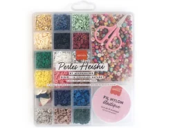 Maxi boite - 16 couleurs de perles heishi NATURE et accessoires + perles lettres, ciseaux et fil élastique
