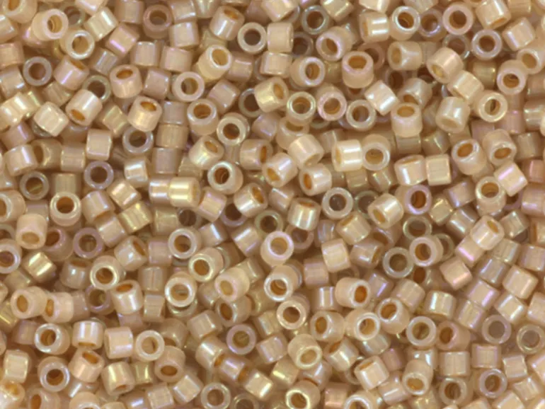 Miyuki Delicas 11/0 - Beige lined opal ab DB-1731