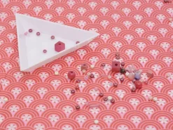 Plateau triangulaire pour trier les perles