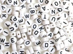 Pot perles lettres – Blanc et noir