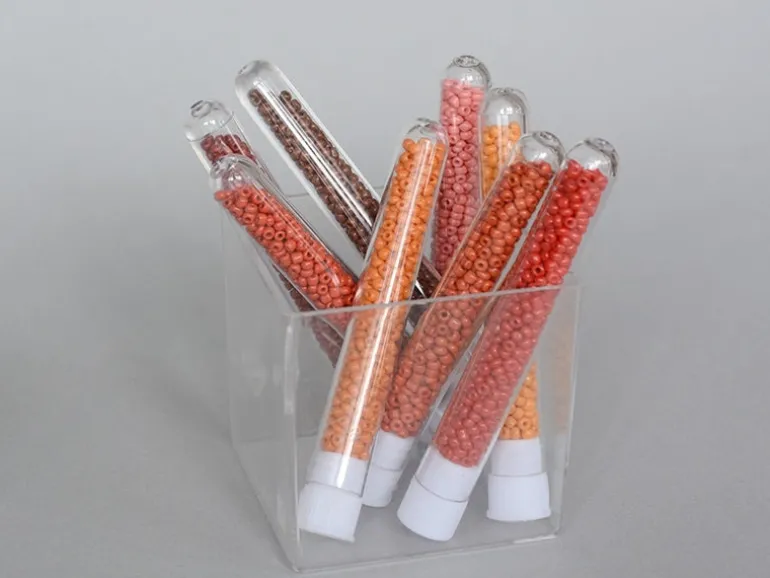 Tube de 350 perles de rocailles opaques - rose corail